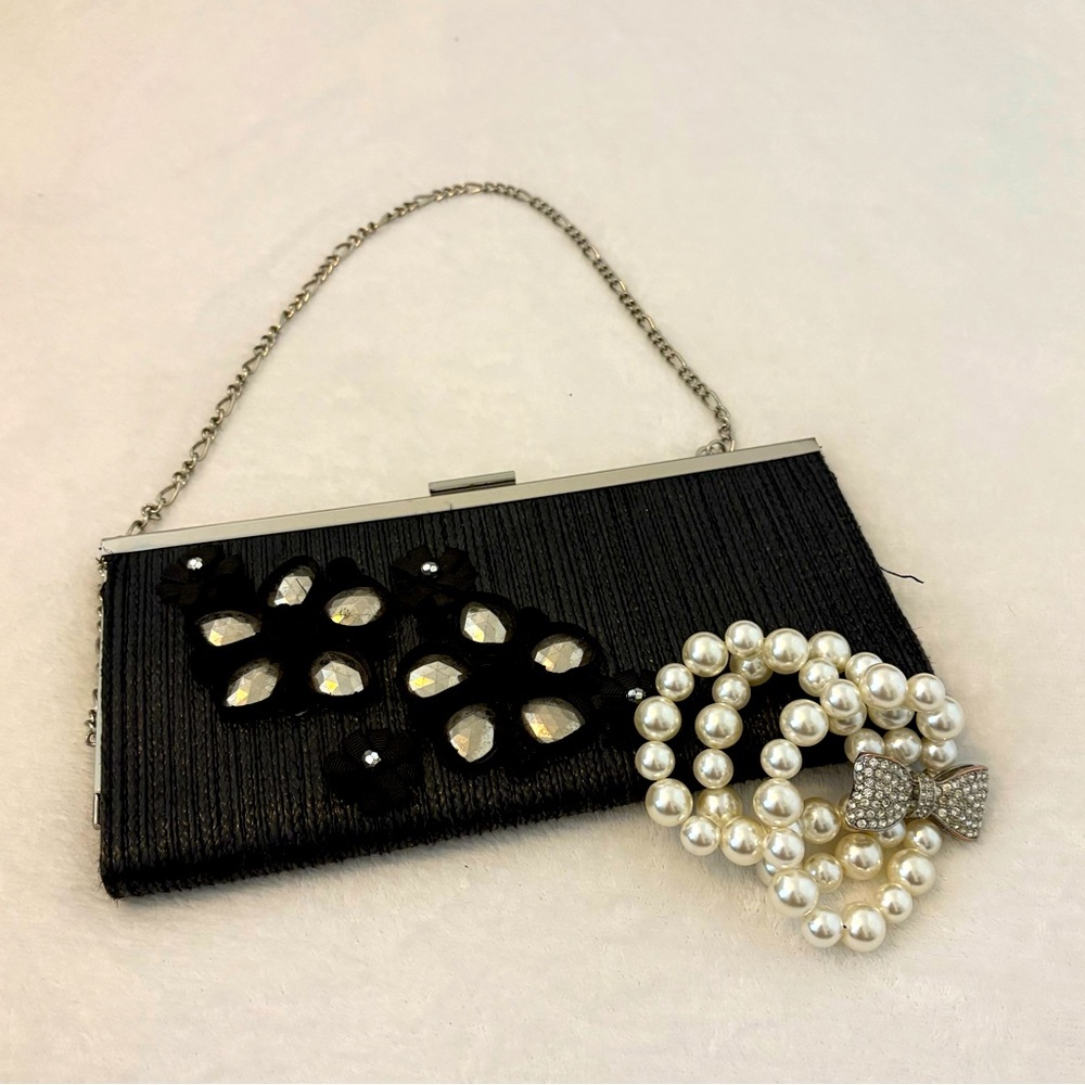 White House Black Market Tri-Strand Pearl Bracelet- Never Worn!!